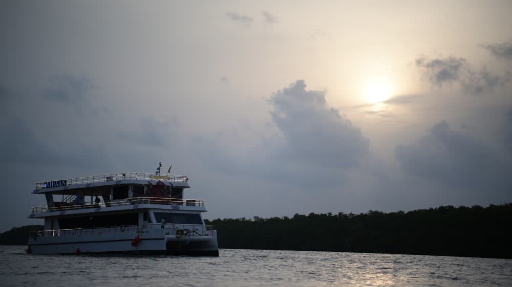 Open cruise deck suitable for corporate and group events